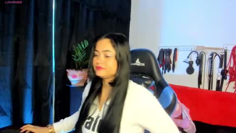 scarlet taylor kennedy online show from February 21, 11:10 pm