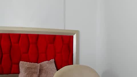 Scarlet online show from December 21, 1:46 am