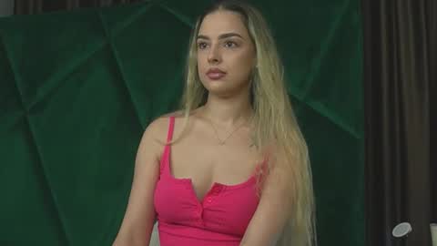 Scarlet online show from September 30, 10:15 pm