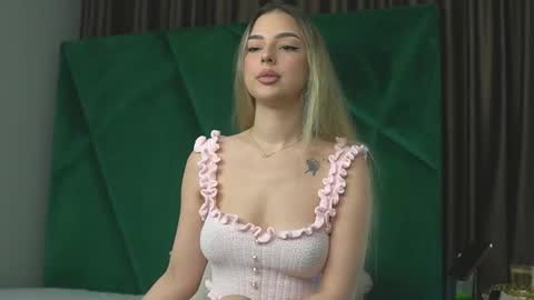 Scarlet online show from November 4, 10:42 pm