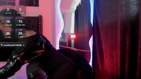 Snapshot of scarleth061 chatting on September 11, 9:26 pm scarleth061 online show from September 11, 9:26 pm