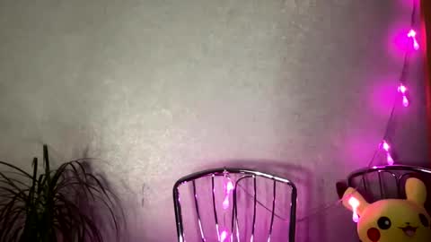 scarletpetal online show from January 22, 10:50 am