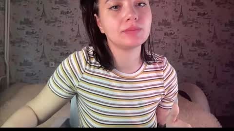 scarletpetal online show from September 23, 10:51 am