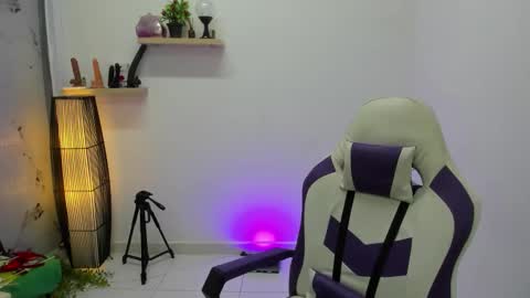 scarlett_enjoy1 online show from November 2, 1:35 pm