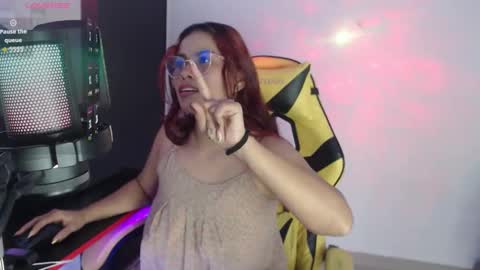 scarlett online show from November 25, 5:40 am