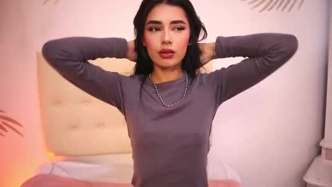 Snapshot of scarlett_keller7 chatting on November 3, 7:48 pm Lauren Scarlett online show from November 3, 7:48 pm