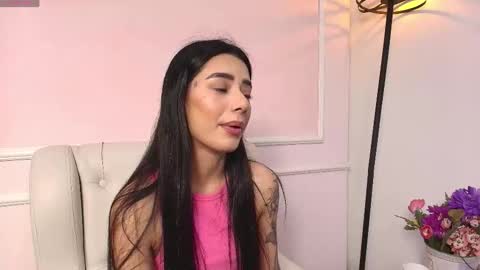 Snapshot of scarlett_keller7 chatting on December 1, 6:13 pm Lauren Scarlett online show from December 1, 6:13 pm