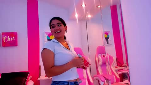 Scarlette  online show from February 8, 3:30 am