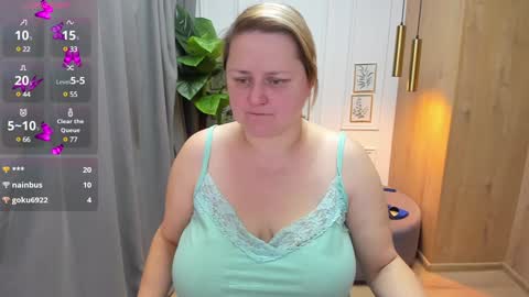 Scarlett online show from December 3, 8:27 am