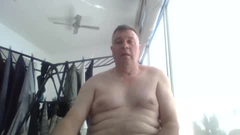 Snapshot of scoobs71 chatting on September 17, 5:31 am Scoobs online show from September 17, 5:31 am