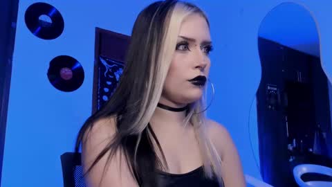 Goddess online show from October 22, 1:17 am