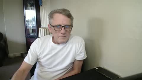 James online show from November 1, 9:44 am