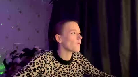 Snapshot of sdddisk chatting on December 3, 5:42 am sdddisk online show from December 3, 5:42 am