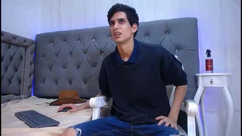 sebalexis7 online show from October 19, 3:18 am