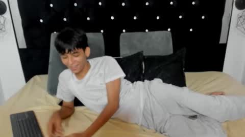 Sebastian Alvarez online show from November 25, 8:31 pm