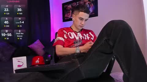 Sebastian online show from October 15, 4:23 am