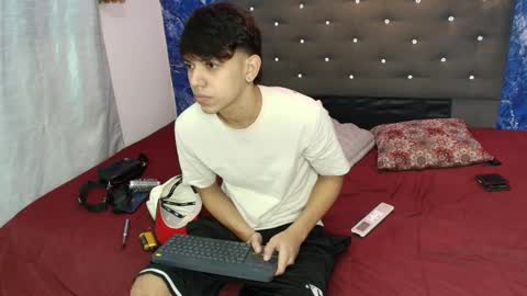 sebas_pretty7 online show from November 23, 12:38 pm