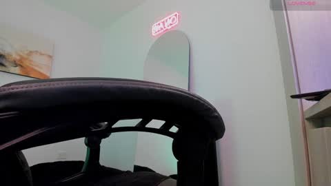 Lucian Sinclair online show from January 22, 2:59 am