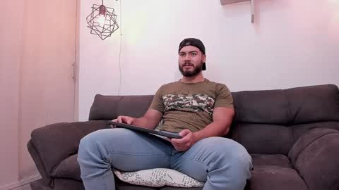 Instagram jeanpaulfit  online show from January 8, 10:06 pm