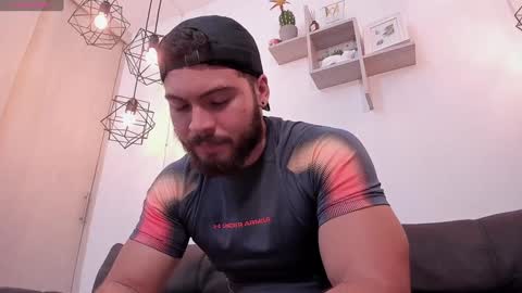 Instagram jeanpaulfit  online show from January 12, 3:39 am