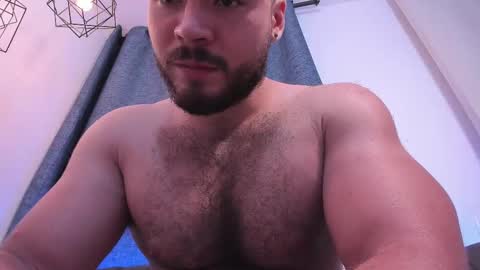 Instagram jeanpaulfit  online show from February 20, 2:07 am