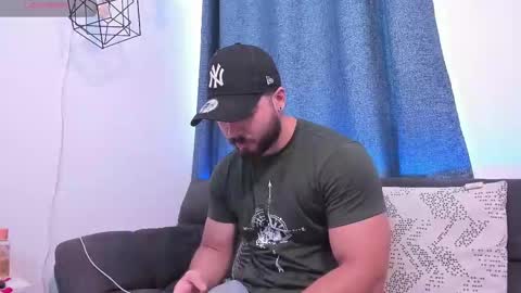 Instagram jeanpaulfit  online show from February 25, 3:38 pm