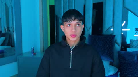 Sebastian online show from September 18, 4:25 am