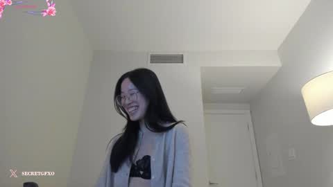 Snapshot of secretgirlfriendxo chatting on December 14, 2:45 am Angela online show from December 14, 2:45 am