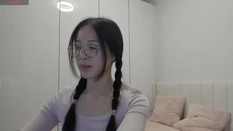 Snapshot of secretgirlfriendxo chatting on November 14, 1:04 am Angela online show from November 14, 1:04 am