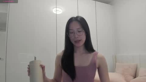 Snapshot of secretgirlfriendxo chatting on November 22, 1:04 am Angela online show from November 22, 1:04 am