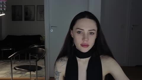 Snapshot of seduced_by_sara chatting on October 30, 9:15 pm Sara online show from October 30, 9:15 pm