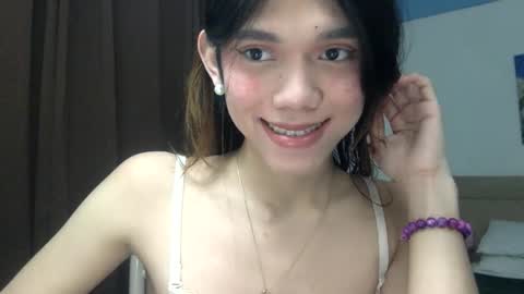 Snapshot of seductive_nessie chatting on November 28, 10:29 am seductive_nessie online show from November 28, 10:29 am