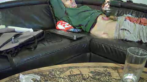 Snapshot of seeebi chatting on December 7, 7:38 am Sebastian online show from December 7, 7:38 am