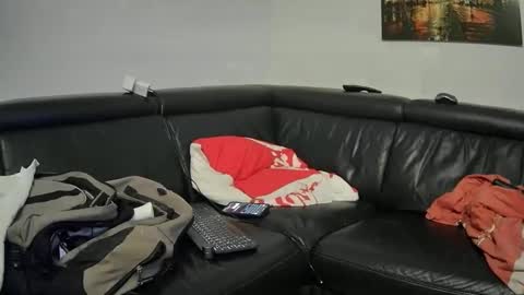 Snapshot of seeebi chatting on December 22, 7:22 am Sebastian online show from December 22, 7:22 am