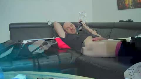 Snapshot of seeebi chatting on March 9, 8:51 am Sebastian online show from March 9, 8:51 am