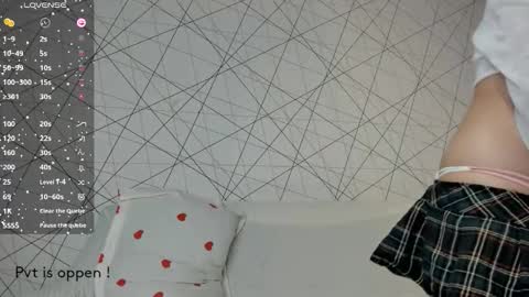 Akira Youri online show from November 9, 4:00 am