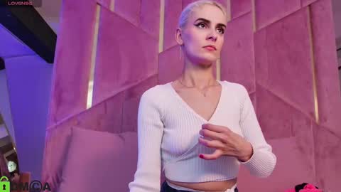 Selena online show from November 4, 4:33 am