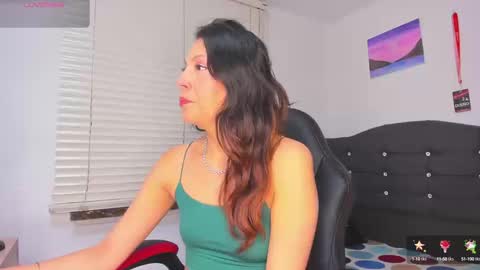 Snapshot of selenakyle92_ chatting on September 11, 8:42 pm Selena online show from September 11, 8:42 pm