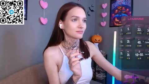 Selena online show from November 1, 2:02 am