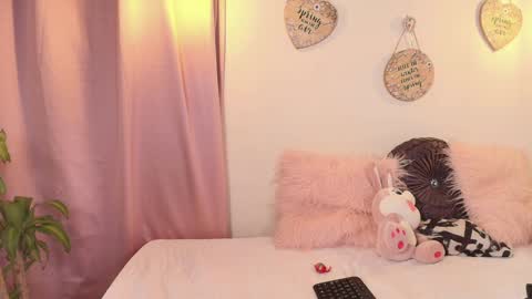 SelenaRossi online show from January 19, 4:25 pm