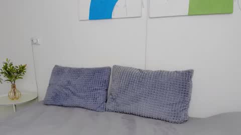 Snapshot of selenarousey chatting on September 11, 8:03 am Selena online show from September 11, 8:03 am