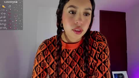 Snapshot of selene_e chatting on December 29, 3:44 am Karol. online show from December 29, 3:44 am