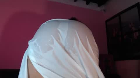 Snapshot of selene_gils chatting on February 12, 2:45 am nathy online show from February 12, 2:45 am