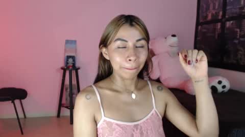 Snapshot of selene_gils chatting on February 20, 5:23 am nathy online show from February 20, 5:23 am