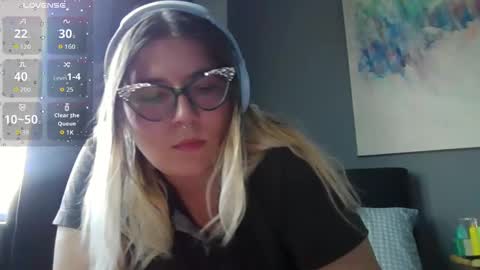 Selene online show from October 18, 6:41 pm