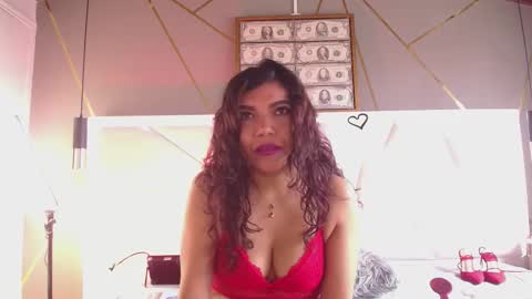 Selene online show from October 30, 5:24 pm