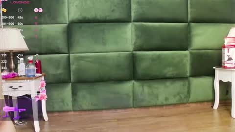 Selen online show from November 11, 8:09 pm