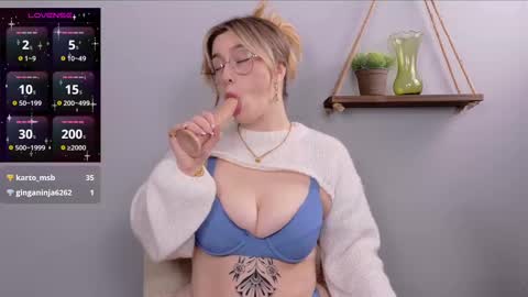 Selina Mae online show from January 17, 4:28 am