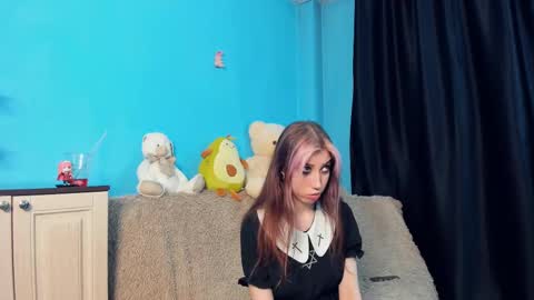 Mindy online show from December 20, 3:42 pm