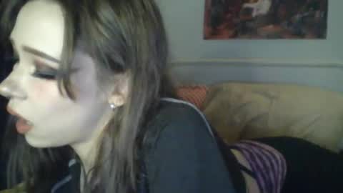 Snapshot of sendforesme chatting on March 8, 12:55 am goddess esme online show from March 8, 12:55 am